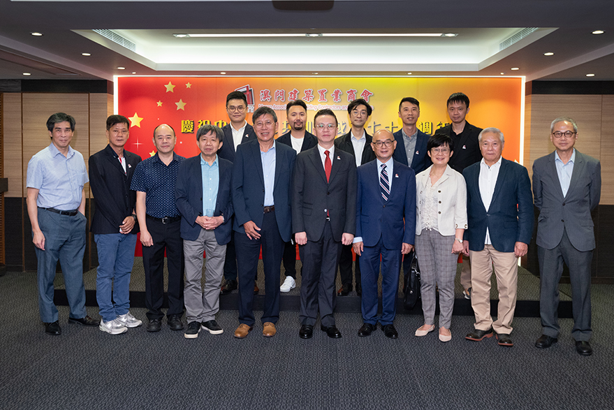 091667968075560402.jpg S8.眾理監事及會員出席酒會.jpg